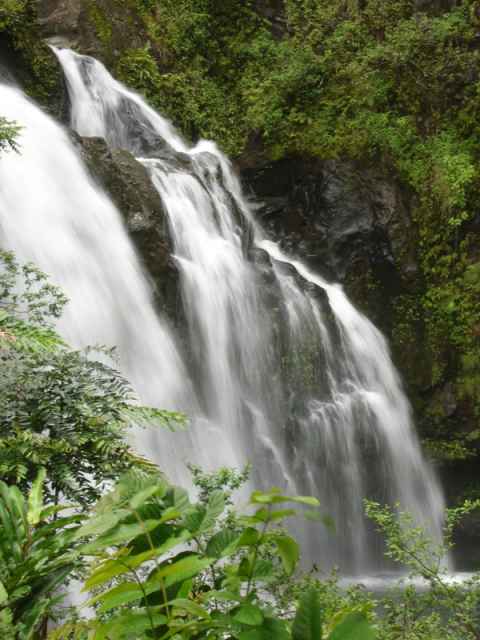 Close up of the waterfall.
