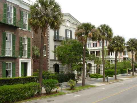 Row of houses along East Battery street. Row of houses along East Battery street.