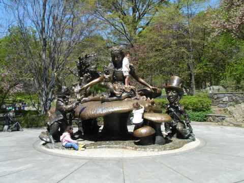 Statue of Alice in Wonderland in Central Park.