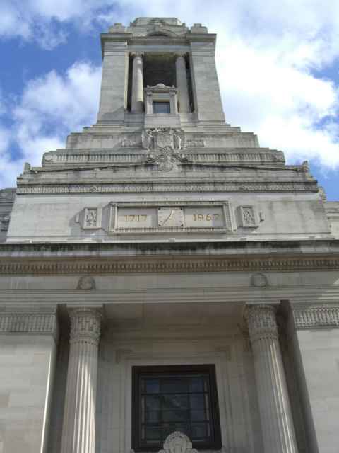 Entrance to the grand lodge of London. Entrance to the grand lodge of London.