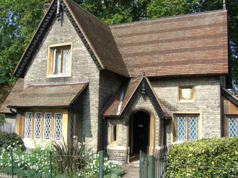 Same cottage, different angle. Same cottage, different angle.