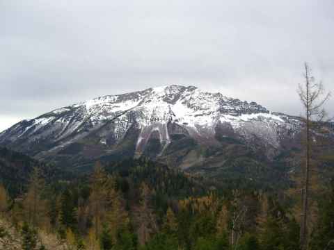 View of the Ötscher from the Gemeindealpe. View of the Ötscher from the Gemeindealpe.