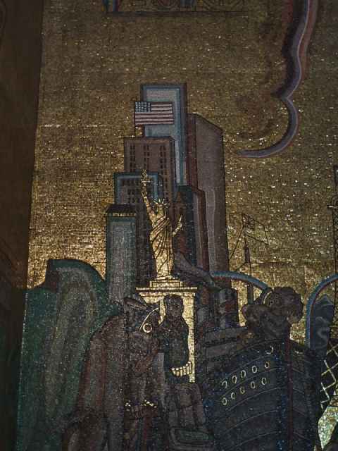 Part of the mosaic in the Golden Hall. This skyscrapers of New York, with the US flag on top, symbolize the far end of world in the West.