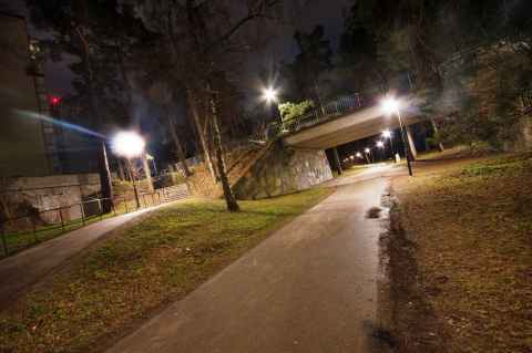 Tunnel in the south end of the Blackberg park, where Eli the vampire kills their first victim - Jocke. His buddy Gösta sees the attack from his flat in the house in the far left of the photo.